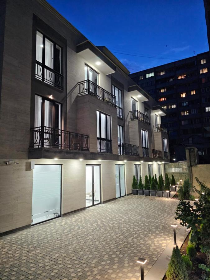 Orion Aparthotel Erivan Exterior foto