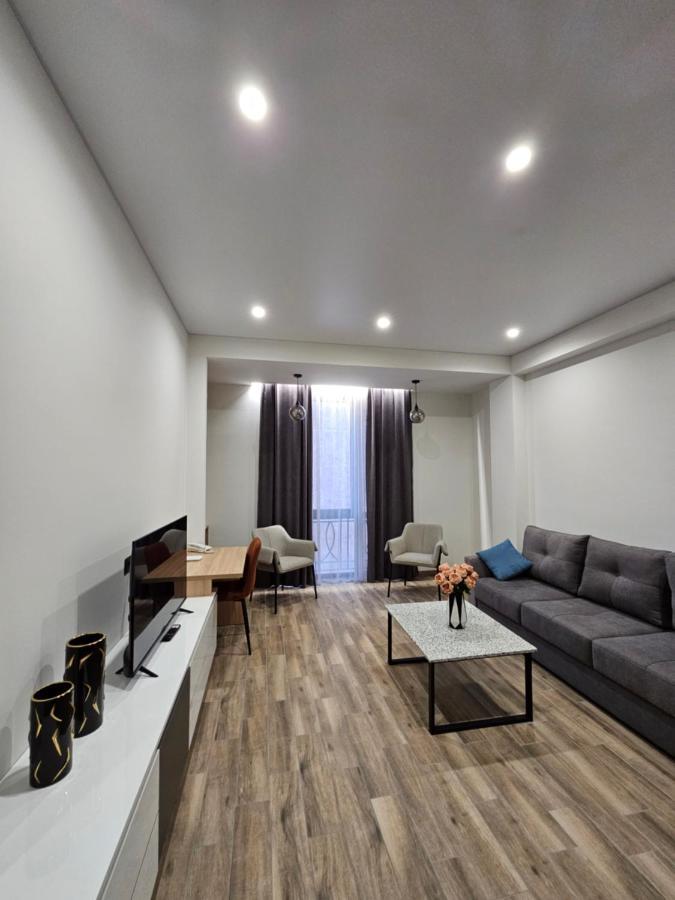 Orion Aparthotel Erivan Exterior foto