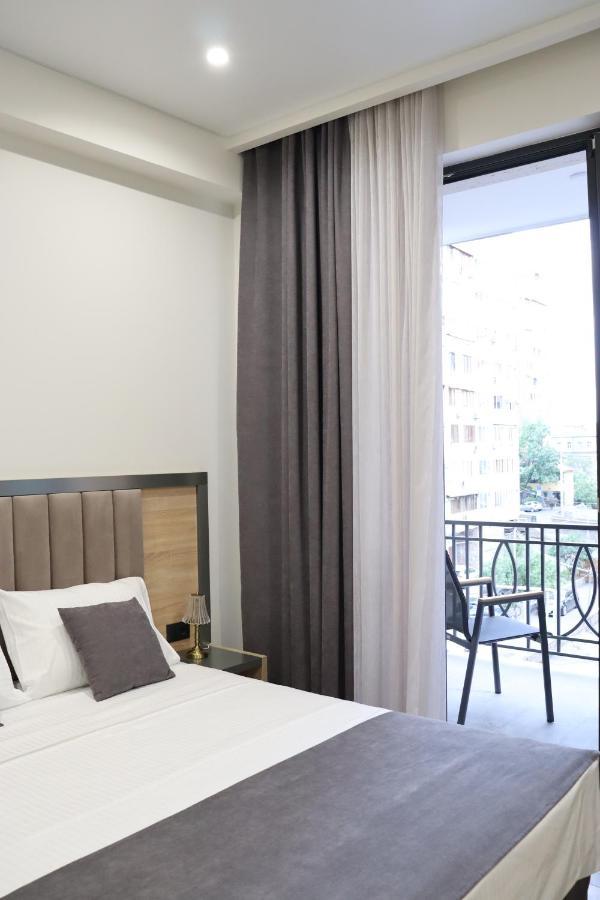Orion Aparthotel Erivan Exterior foto